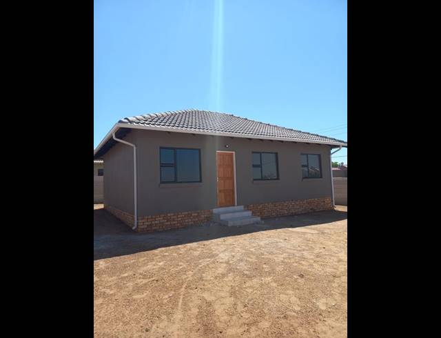 3 BEDROOM HOUSE FOR SALE IN AZAADVILLE